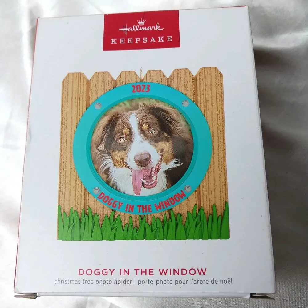 HALLMARK KEEPSAKE ORNAMENT DOGGIE IN THE WINDOW DATED 2023